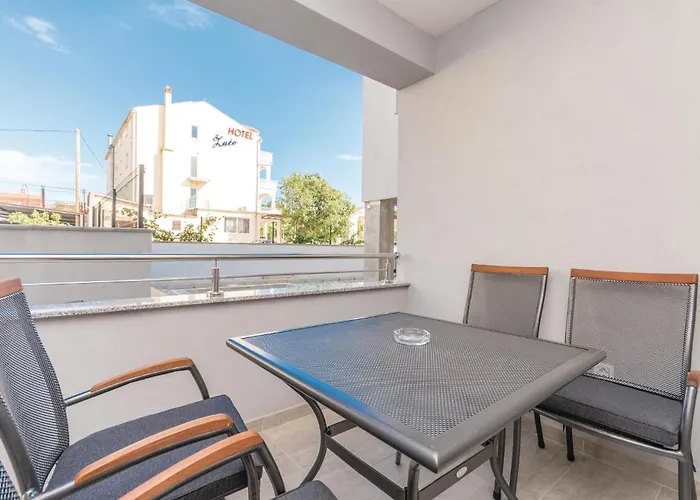 Appartement Amazing In Biograd With Wifi *