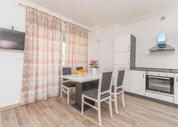 Appartamento Amazing In Biograd With Wifi *